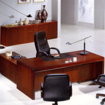 Стол из мебели для офиса ЛНР