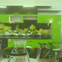 Зеленая кухня на заказ